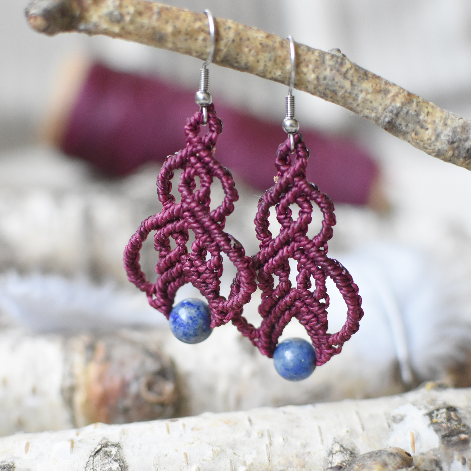 Bordo náušnice s lapis lazuli